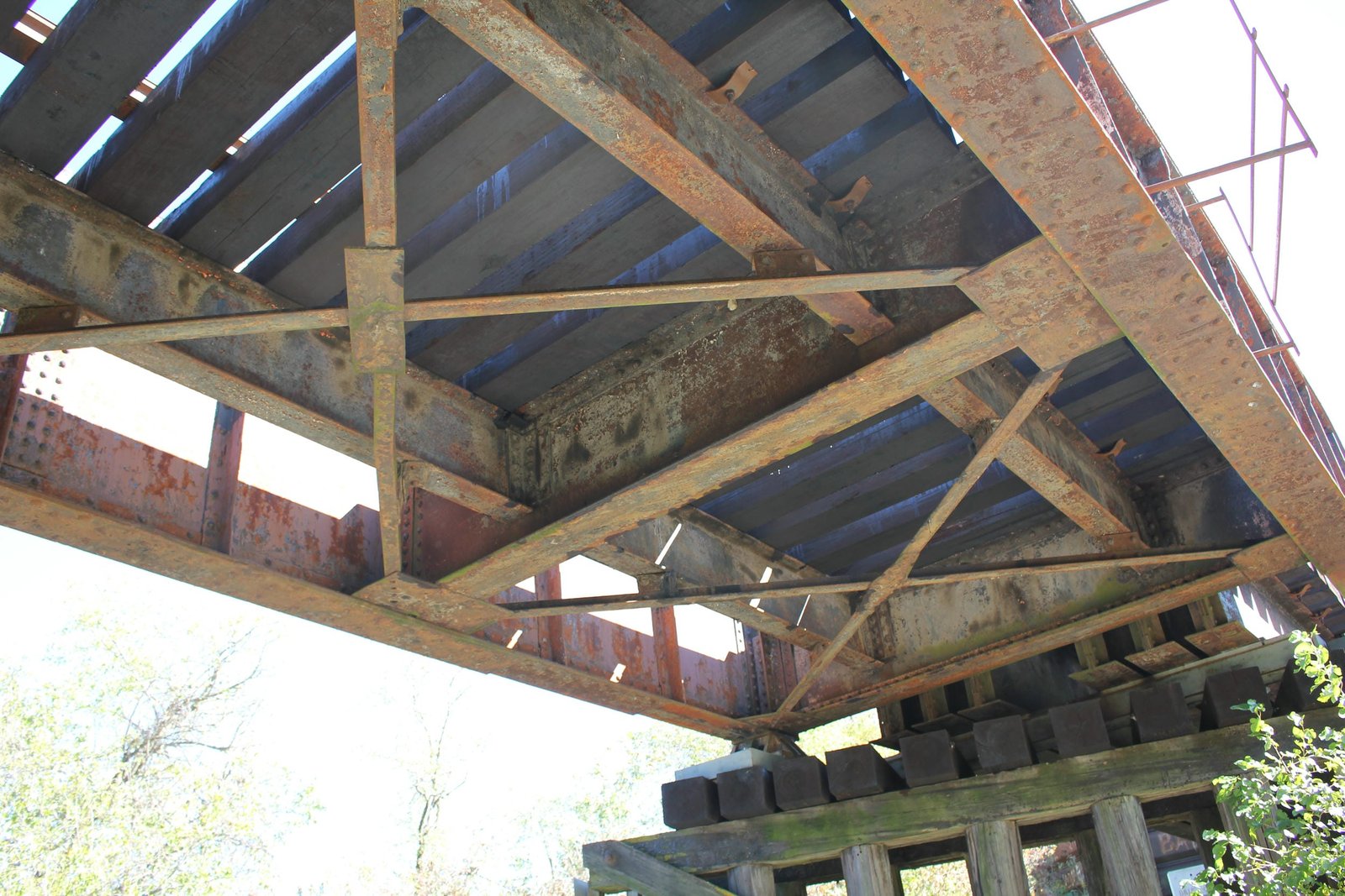 Under main span